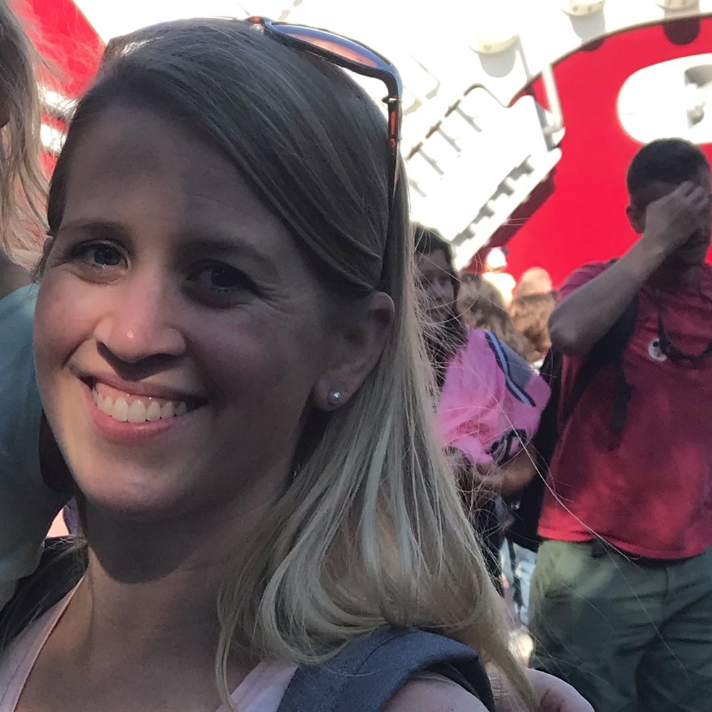 Meet your Posher, Dana